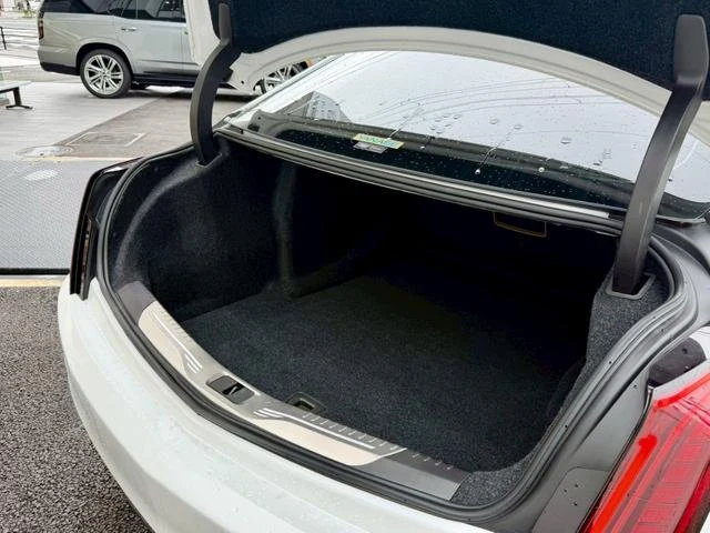 Cadillac CT6 32