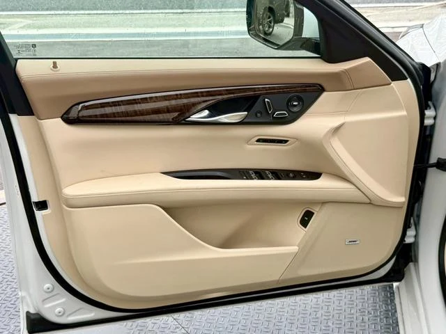 Cadillac CT6 38