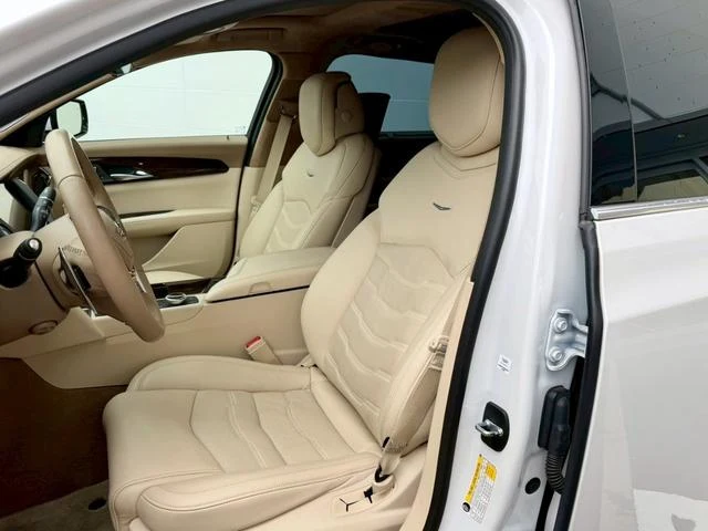 Cadillac CT6 22
