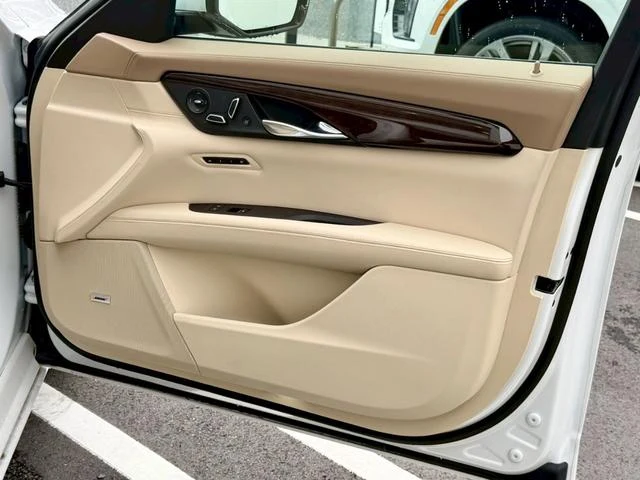 Cadillac CT6 35