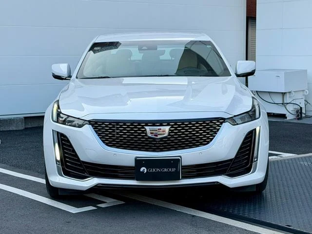 Cadillac CT5 2