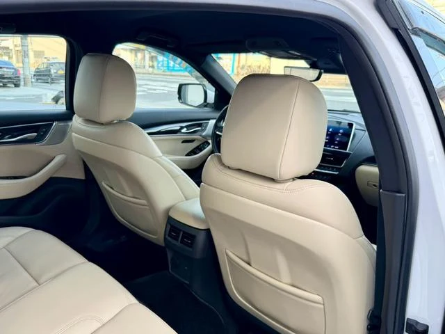 Cadillac CT5 25