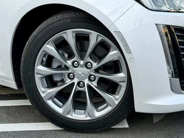Cadillac CT5 65