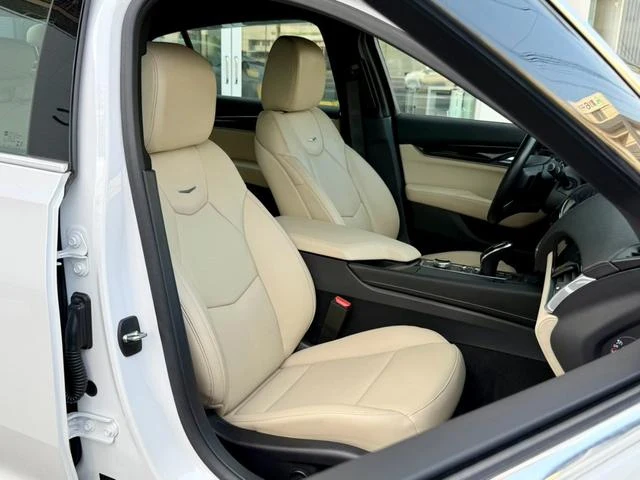 Cadillac CT5 23