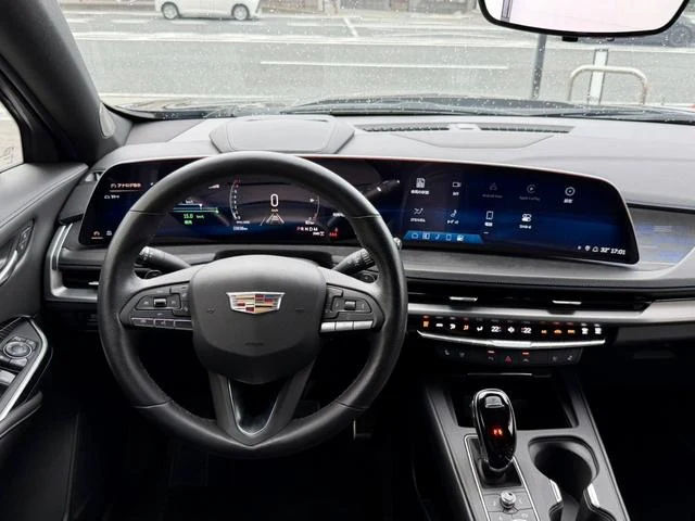 Cadillac XT4 25