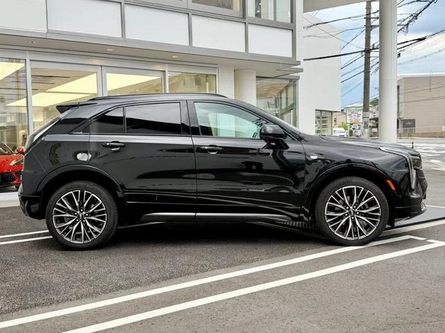 Cadillac XT4 6