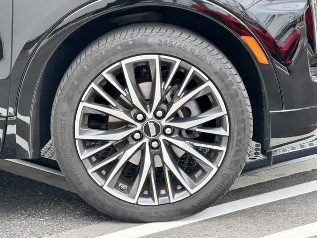 Cadillac XT4 70