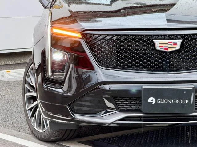 Cadillac XT4 13
