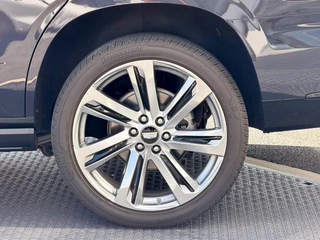 Cadillac ESCALADE 11