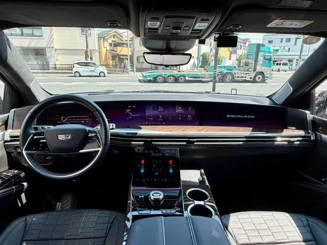 Cadillac ESCALADE 44