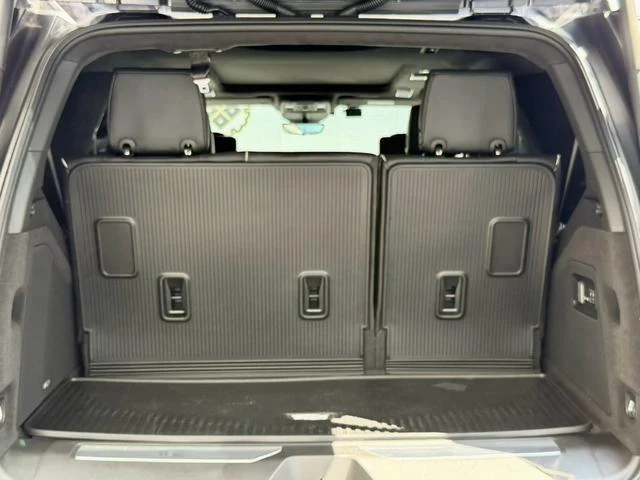 Cadillac ESCALADE 31