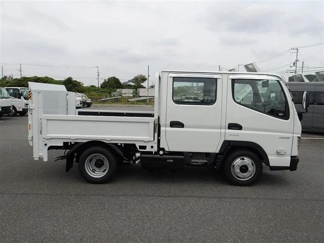 Mitsubishi Fuso CANTER 7