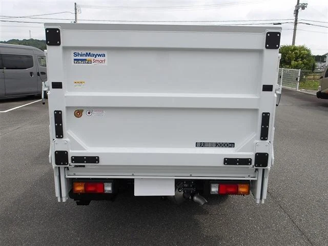 Mitsubishi Fuso CANTER 6