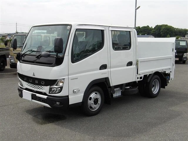 Mitsubishi Fuso CANTER 2