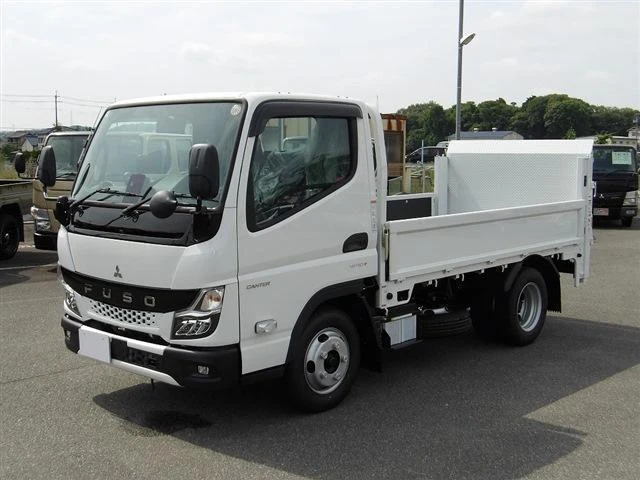 Mitsubishi Fuso CANTER 2