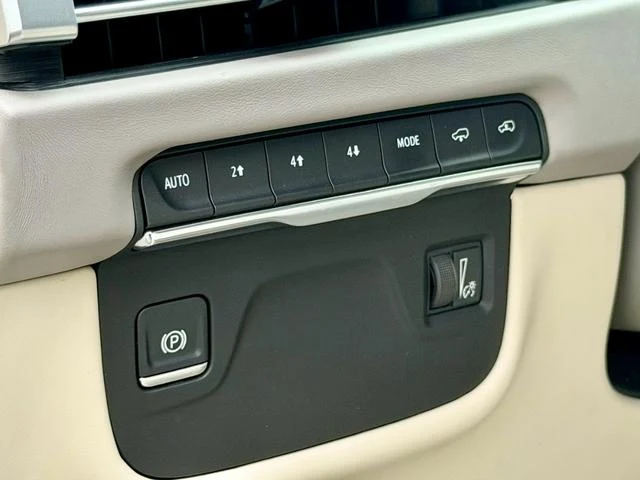 Cadillac ESCALADE 62