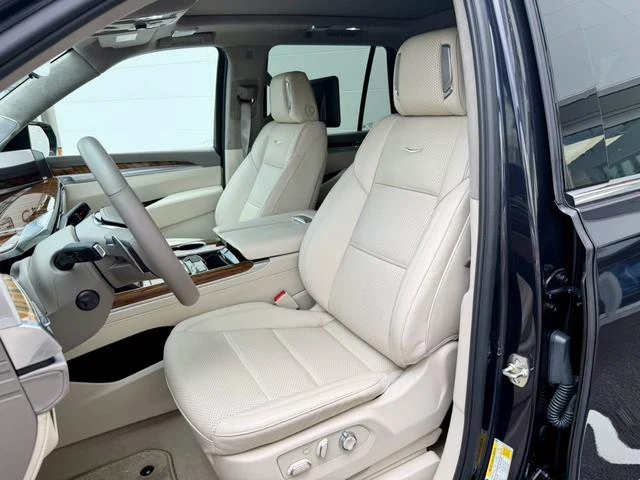 Cadillac ESCALADE 20