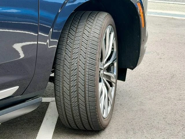 Cadillac ESCALADE 15