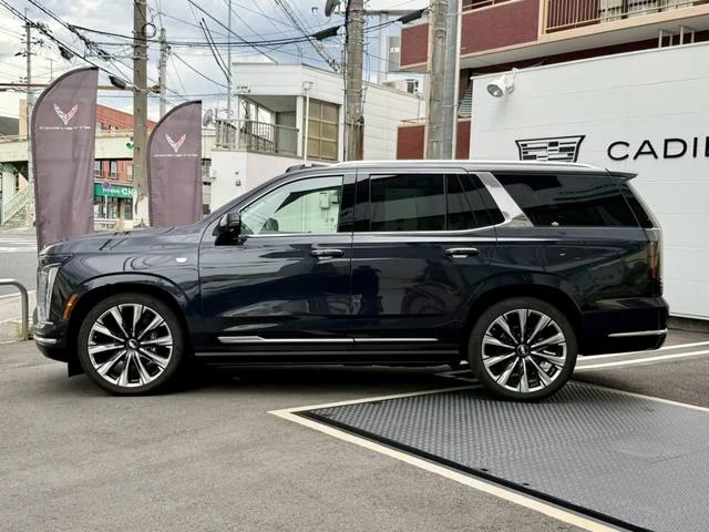 Cadillac ESCALADE 11