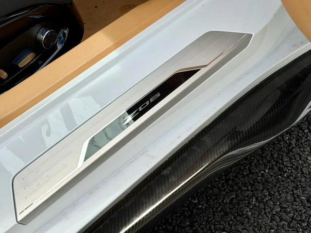 Chevrolet CORVETTE 38
