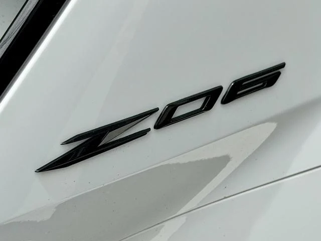 Chevrolet CORVETTE 24