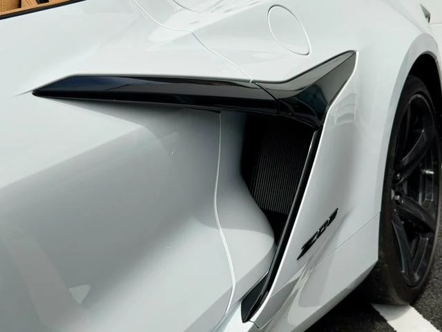 Chevrolet CORVETTE 23