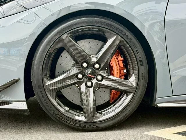 Chevrolet CORVETTE 11