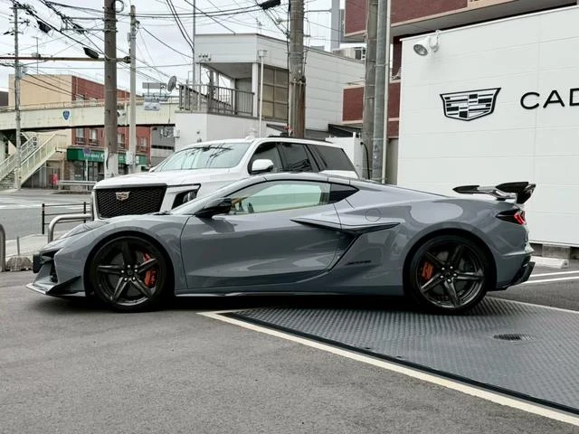 Chevrolet CORVETTE 44