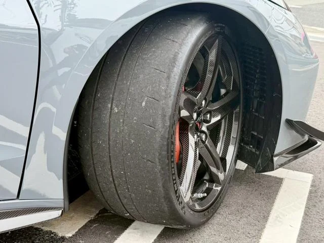 Chevrolet CORVETTE 15