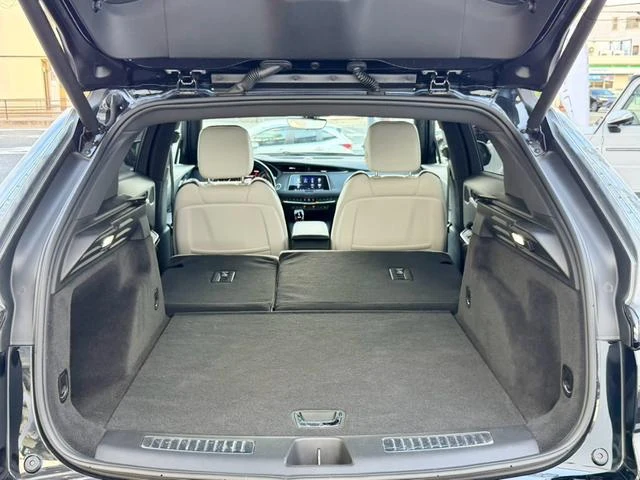 Cadillac XT4 24