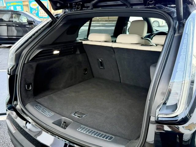 Cadillac XT4 74