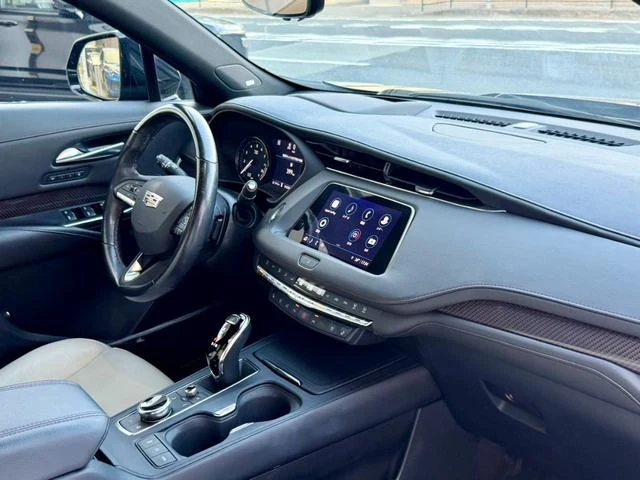 Cadillac XT4 20
