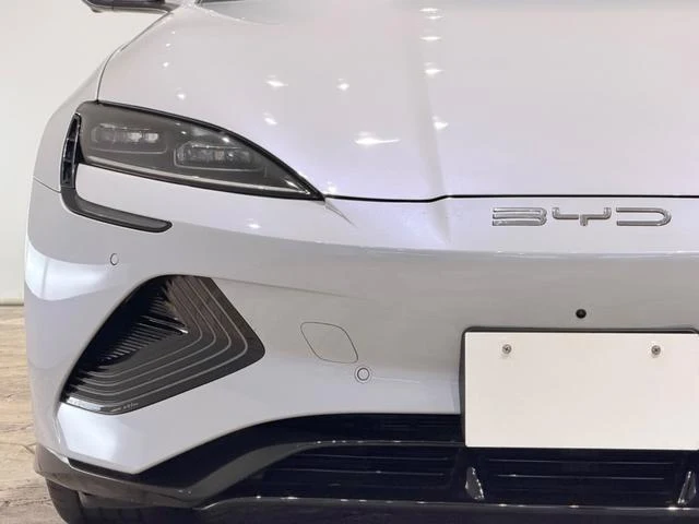 BYD SEAL 60