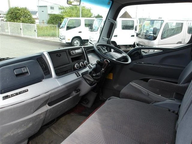 Mitsubishi Fuso CANTER 9