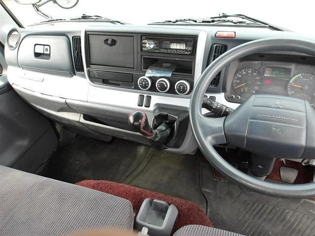 Mitsubishi Fuso CANTER 10