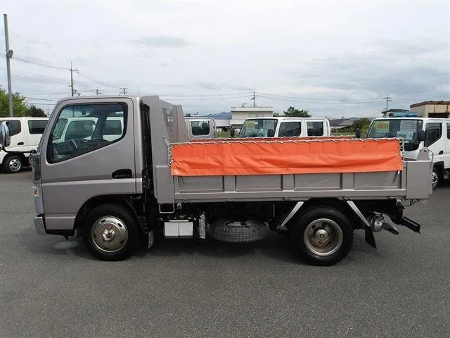 Mitsubishi Fuso CANTER 8