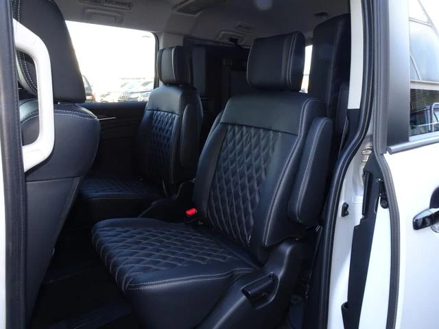 Mitsubishi DELICA 56