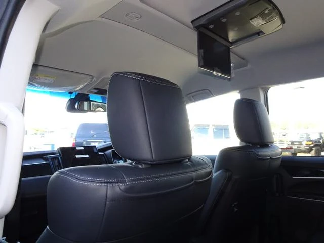 Mitsubishi DELICA 49