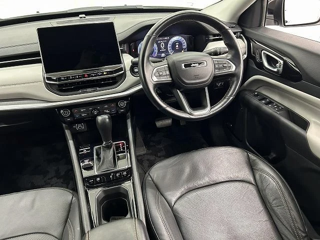 Chrysler JEEP 32