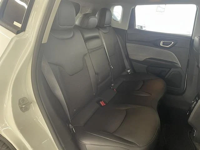 Chrysler JEEP 60