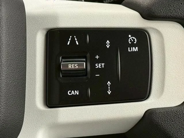 Land Rover DEFENDER 3