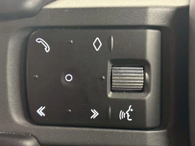 Land Rover DEFENDER 27