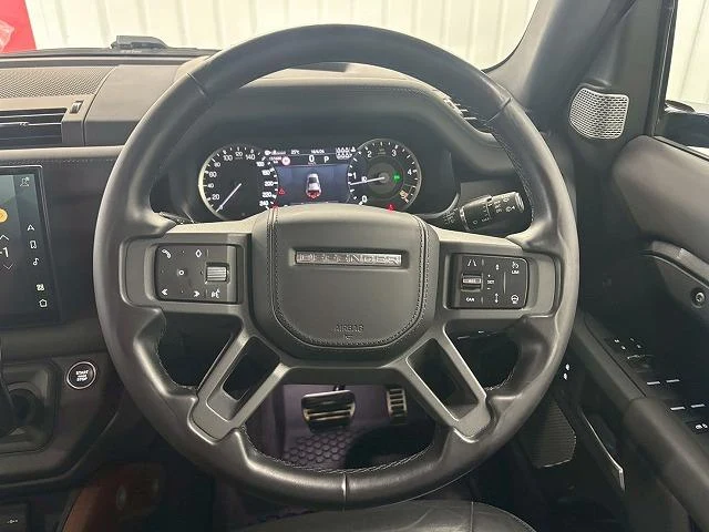 Land Rover DEFENDER 24