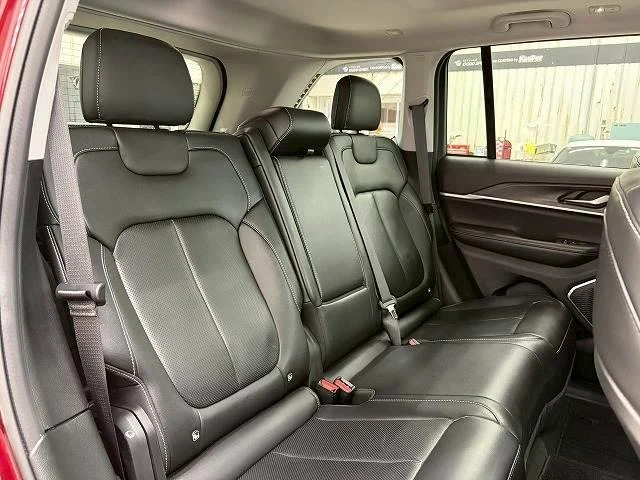 Chrysler JEEP 8