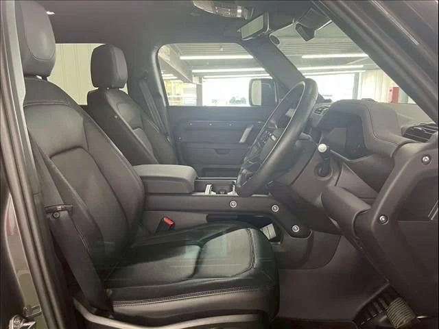 Land Rover DEFENDER 6