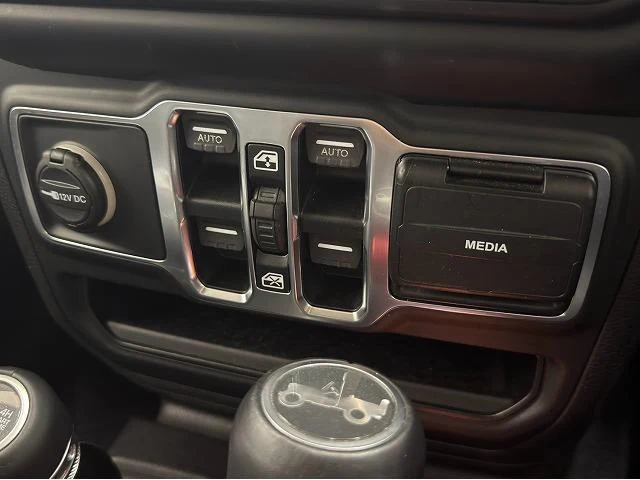 Chrysler JEEP 46