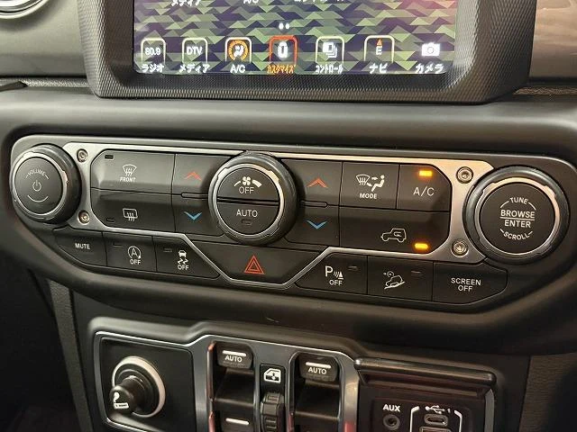 Chrysler JEEP 52
