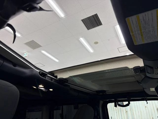 Chrysler JEEP 68