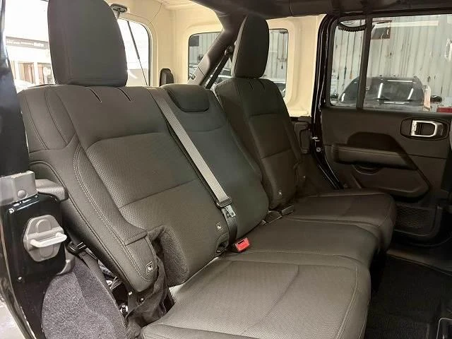 Chrysler JEEP 12