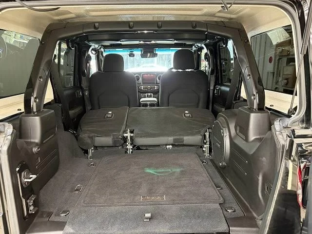Chrysler JEEP 13